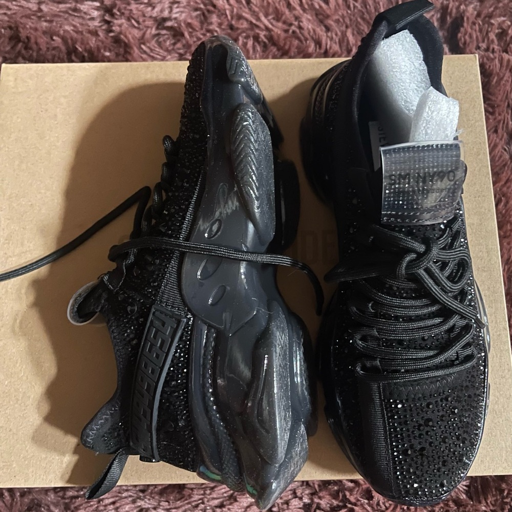 Steve Madden sneakers